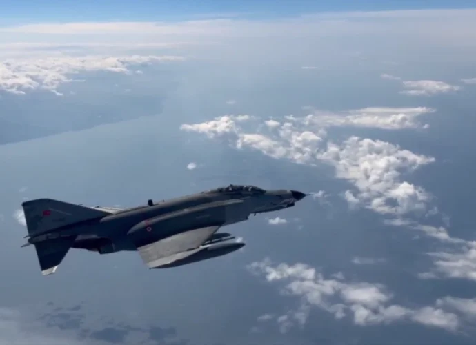 KARADENİZ SEMALARINDA F-4E/2020 İMZASI