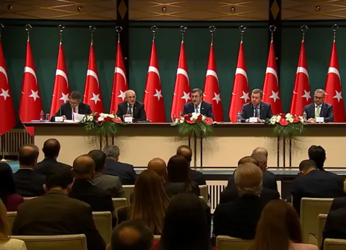 YENİ HEDEF: ENFLASYON TEK HANEYE İNECEK