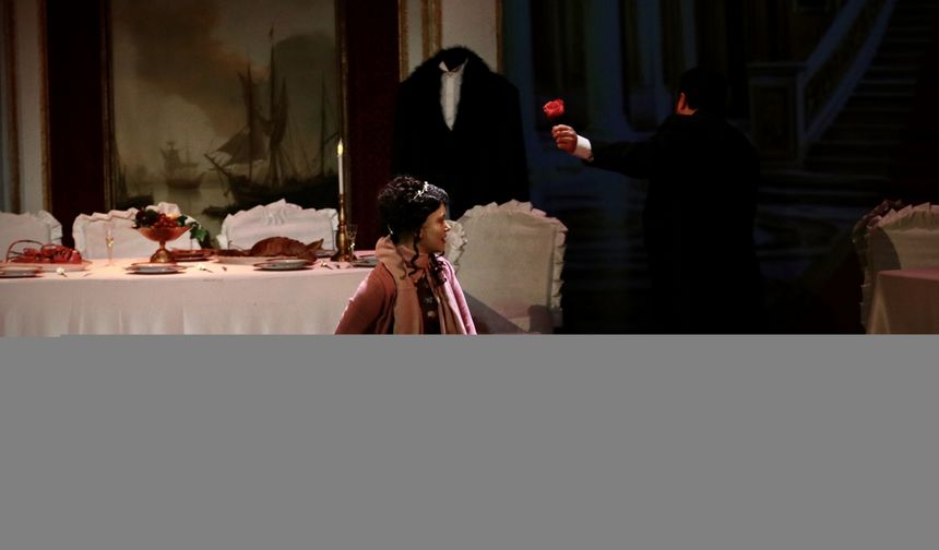 Samsun Devlet Opera ve Balesi "La Traviata" operasını sahneledi