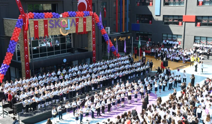 Şahinkaya öğrencilerinden coşku dolu 23 Nisan kutlaması