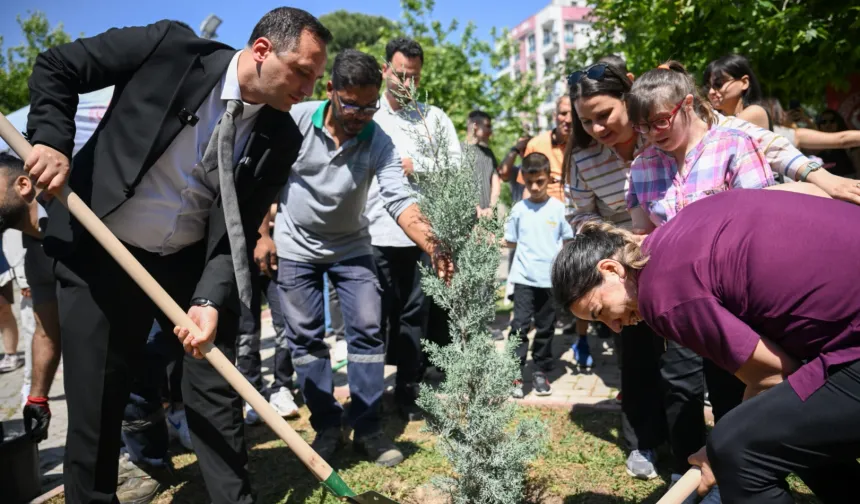 Bornova’da fidanlar toprakla buluştu