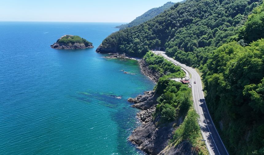 Perşembe ile Fatsa arasındaki sahil yolu, manzarasıyla sürücülere keyifli rota sunuyor
