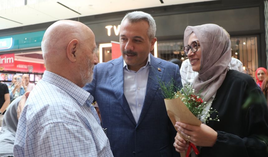 Rize'de huzurevi sakinlerinin el emeği ürünleri sergilendi
