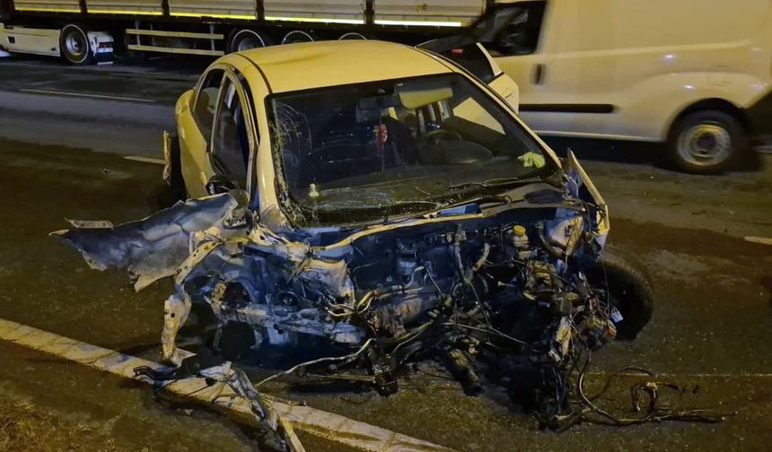 KIŞLA'DA KAZA, 3 KİŞİ YARALANDI