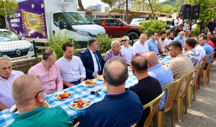 Ordu Büyükşehir Belediye Başkanı Güler, Fatsa'da sanayi esnafıyla buluştu