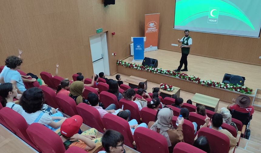Samsun Yeşilay Şubesi yaz eğitimleri kapsamında 1725 kişiye ulaştı