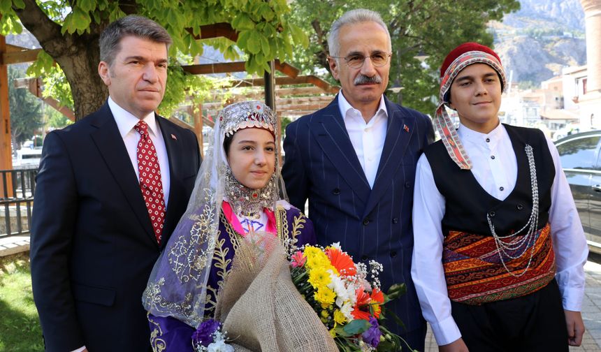 Ulaştırma ve Altyapı Bakanı Uraloğlu, Amasya'da konuştu: