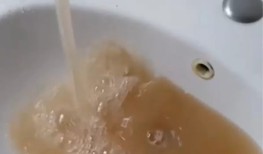 Düzce'de her yağış sonrası musluktan çamur isyanı!
