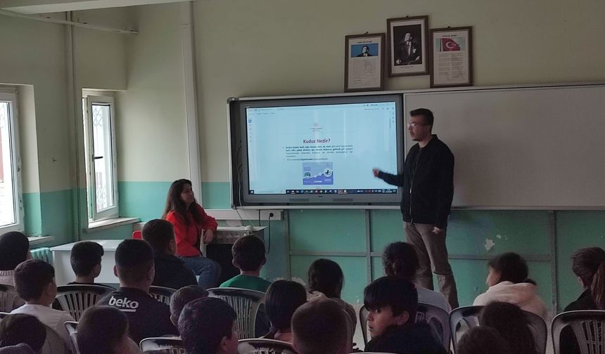 Hamamözü'nde öğrencilere, kuduz farkındalık eğitimi verildi
