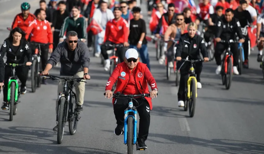 Kayseri 'Cumhuriyetin Gücüyle' pedalladı
