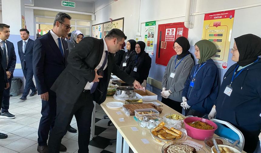 Ladik'te imam hatip okullarının kuruluş yıl dönümü kutlandı