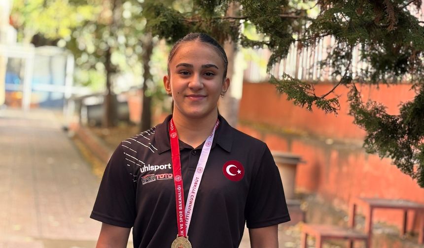 Milli halterci Türkan Beşikçi, Dünya Halter Şampiyonası'na hazırlanıyor