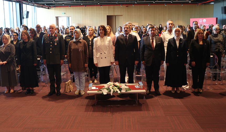 Samsun'da 'Gönül Elçileri ile Koruyucu Aile Farkındalık Toplantısı' düzenlendi