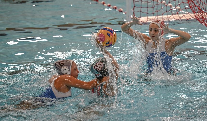 Sutopunda 16 Yaş Altı Kadınlar Cumhuriyet Kupası tamamlandı