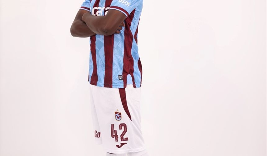 Trabzonspor'un genç oyuncusu Oulai, şampiyonluk yaşamak istiyor: