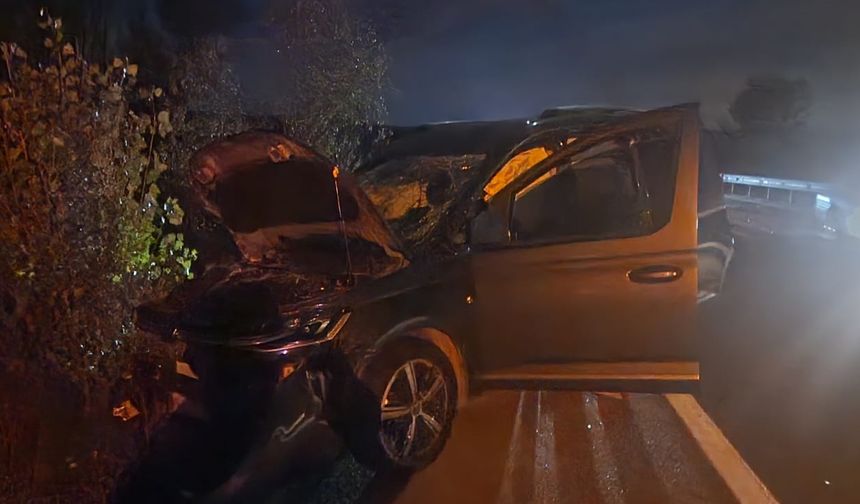 Bolu'da traktör ile kamyonetin çarpışması sonucu 5 kişi yaralandı