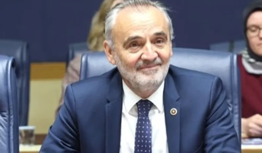 İYİ Partili Akalın: Gençlere bütçe değil, borç veriliyor