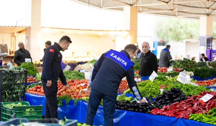 İzmir Narlıdere pazarında kapsamlı denetim