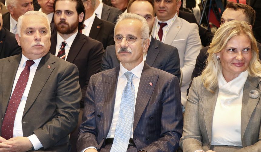 Ulaştırma ve Altyapı Bakanı Uraloğlu, Trabzon'da konuştu:
