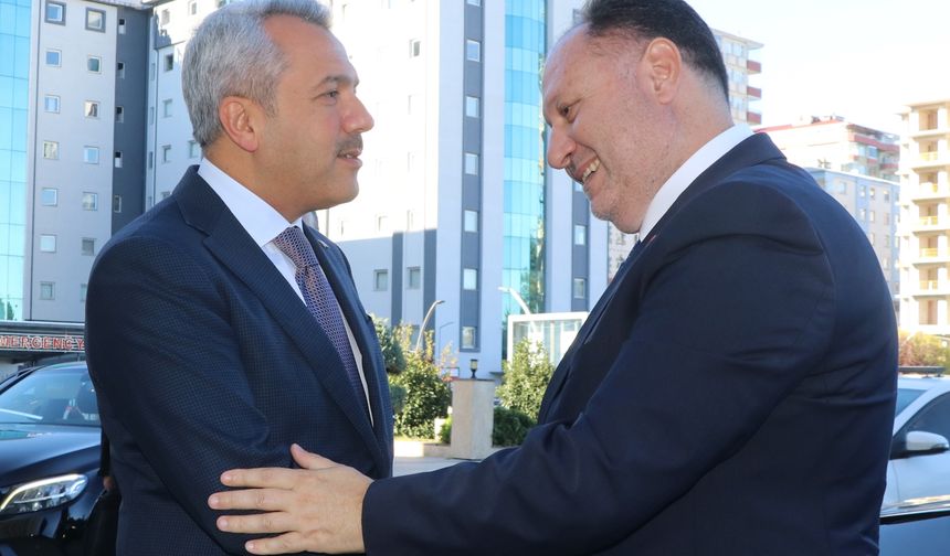 KKTC Cumhuriyet Meclisi Başkanı Öztürkler, Rize'de konuştu: