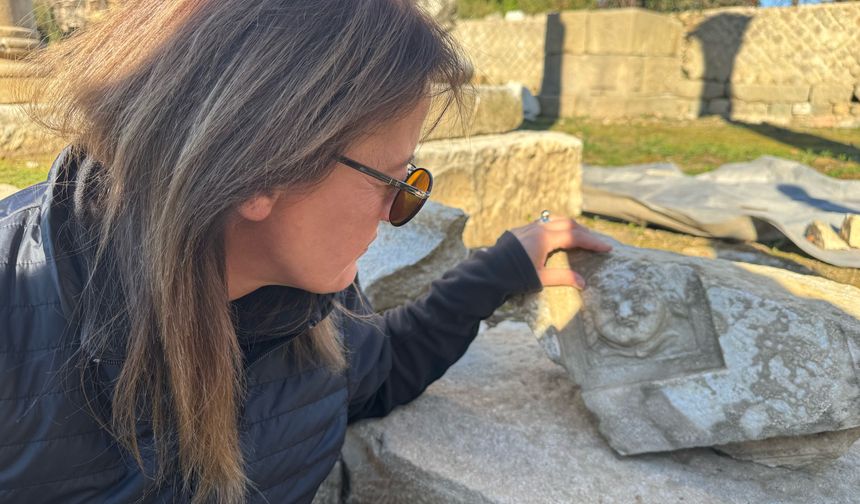 Kraliçe Amastris'in kurduğu antik kentte Medusa'nın gülümseyen figürü bulundu