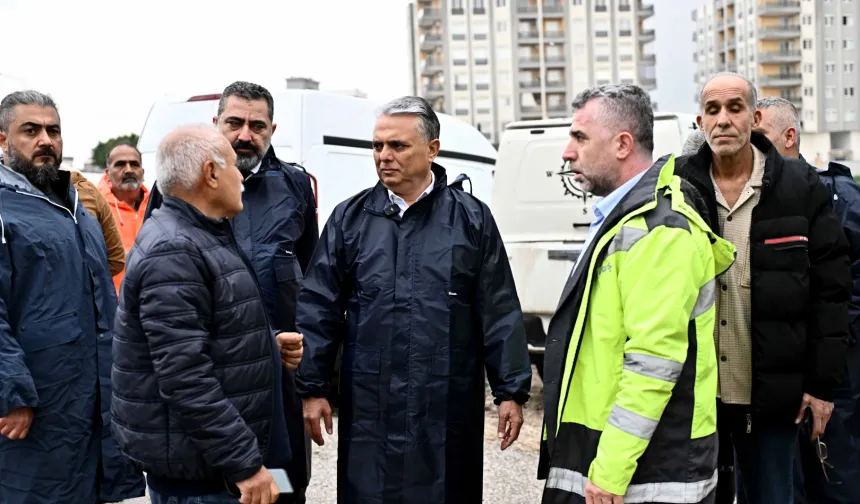 Antalya'da yoğun yağış sonrası Başkan Uysal Gebizli'de