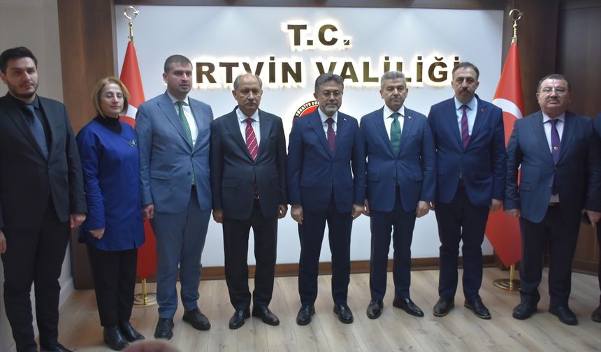 Bakan Yumaklı, Artvin'de Türk somonu üretim tesisi ziyaretinde konuştu: