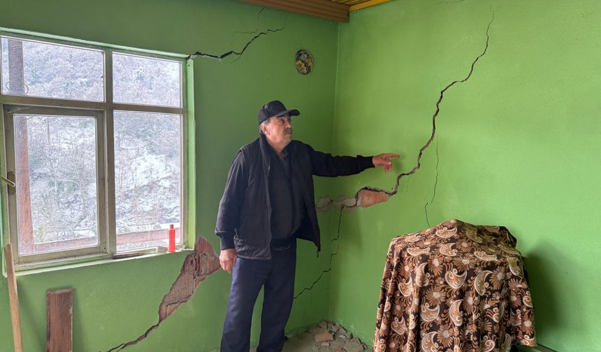 Bartın'da heyelan nedeniyle 15 evde çatlaklar oluştu