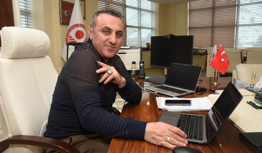 Gümüşhane Üniversitesi Rektörü Prof. Dr. Yıldız, AA'nın 'Yılın Kareleri' oylamasına katıldı