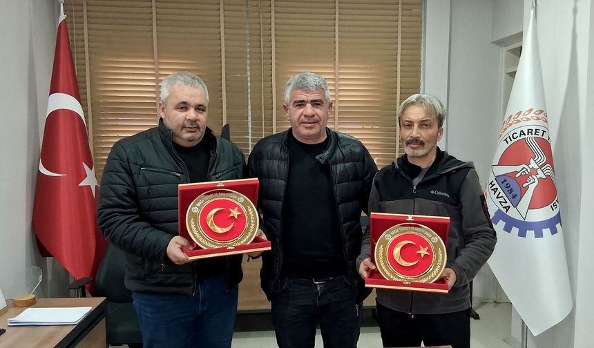 Havza TSO'dan gazetecilere plaket