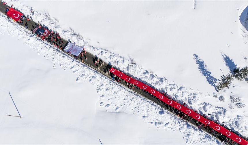 Trabzon'da Sis Dağı'nda Sarıkamış Şehitleri Anma Yürüyüşü yapıldı