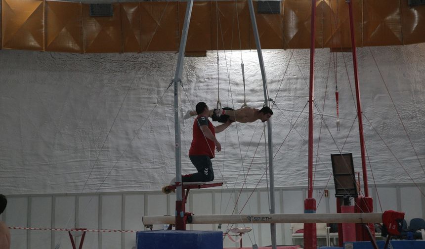 Artistik Cimnastik Erkek Milli Takımı, Bolu'da kampa girdi
