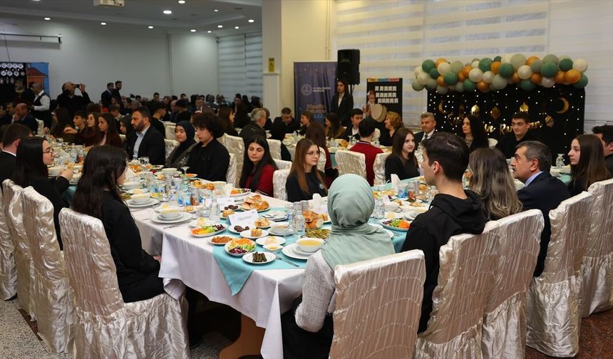 Bakan Tekin, Artvin'de 'Maarifin Kalbinde Ramazan' programında konuştu: