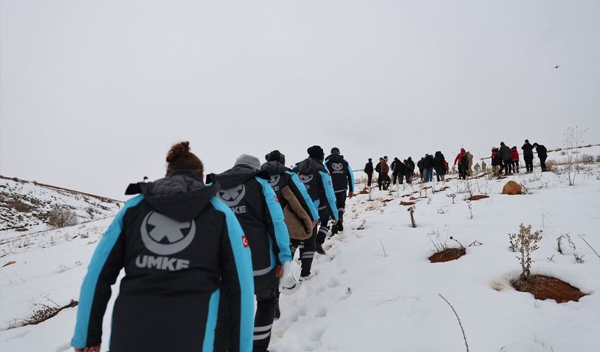 Bayburt'ta çığda arama kurtarma tatbikatı gerçekleştirildi