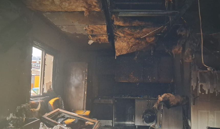 Tekkeköy'de prefabrik konteynerdeki yangın söndürüldü