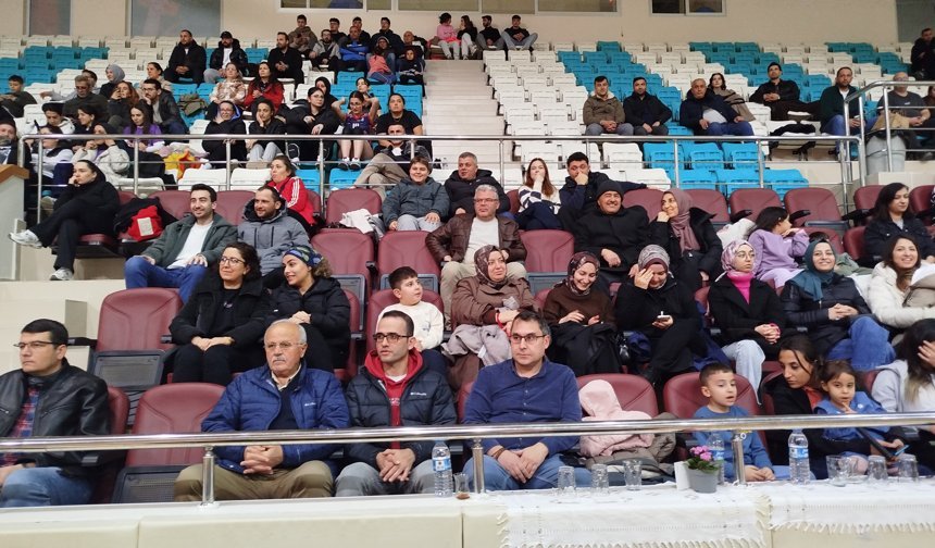 Boyabat'ta Kadınlar Günü Voleybol Turnuvası düzenlendi