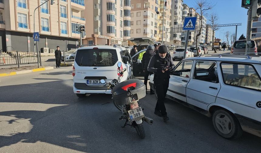 Çorum'da 'dur' ihtarına uymayan 2 motosikletin sürücüsüne 650 bin lira ceza