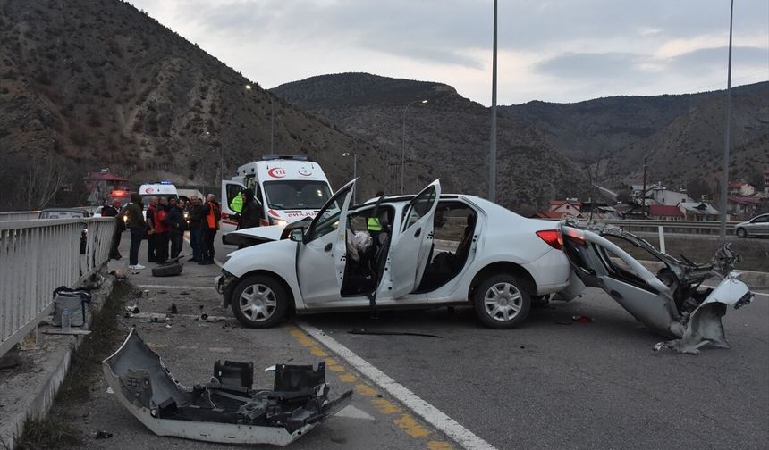 Gümüşhane'de trafik kazasında 3 kişi yaralandı