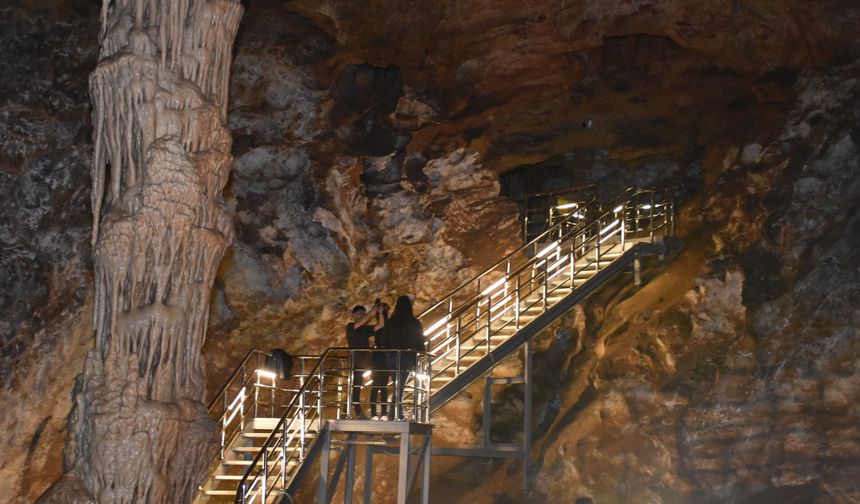 Karaca Mağarası'nda turizm sezonu başladı