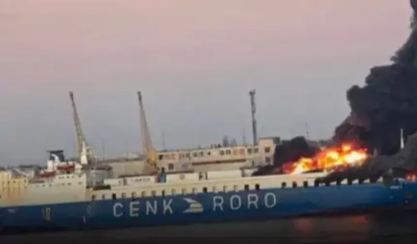 Rusya, Yunan gemisini vurdu