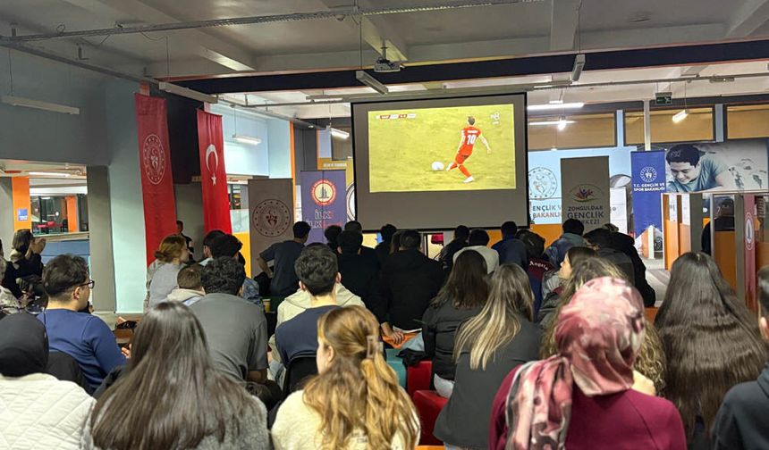 MİLLİ MAÇ HEYECANI...