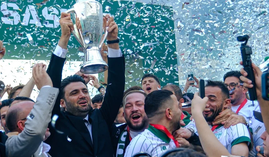 Bursaspor tarih yazdı... Kupasına kavuştu!