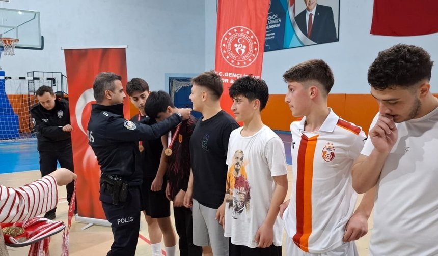 Düzce'de 'Polis Haftası' kutlanıyor