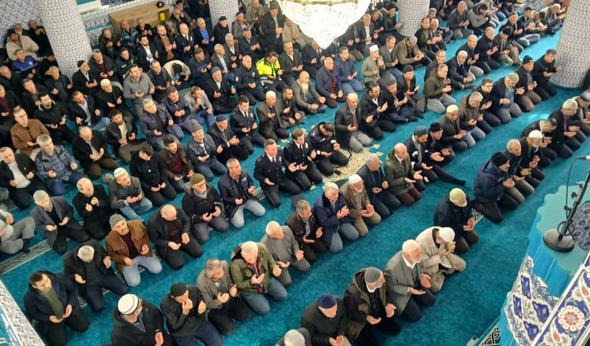 Taşova'da şehitler için mevlit okutuldu