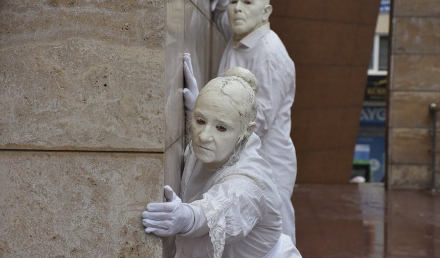 Trabzon'da '5. Uluslararası Tiyatro Festivali' başladı