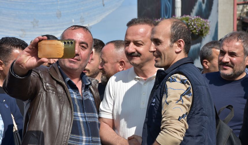 Anahtar Parti Genel Başkanı Ağıralioğlu, Trabzon'da esnafı ziyaret etti
