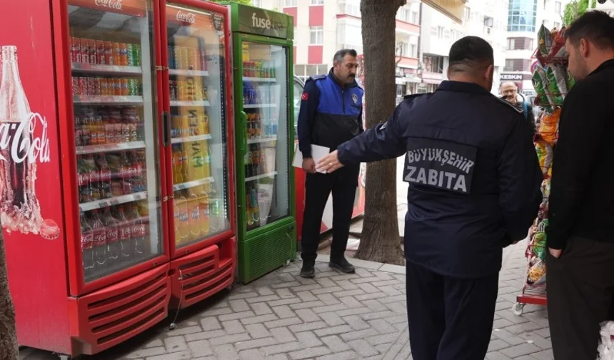 Eskişehir'de zabıta ekiplerinden ortak alanlara sıkı denetim