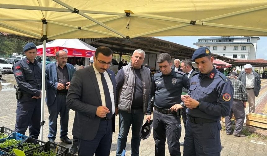 İhsangazi Kaymakamı Şahin pazar esnafını ziyaret etti