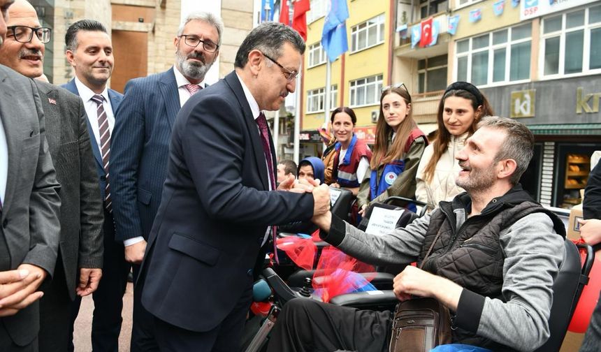 Trabzon'da engellilere 49 tekerlekli sandalye ile 27 akülü araç verildi