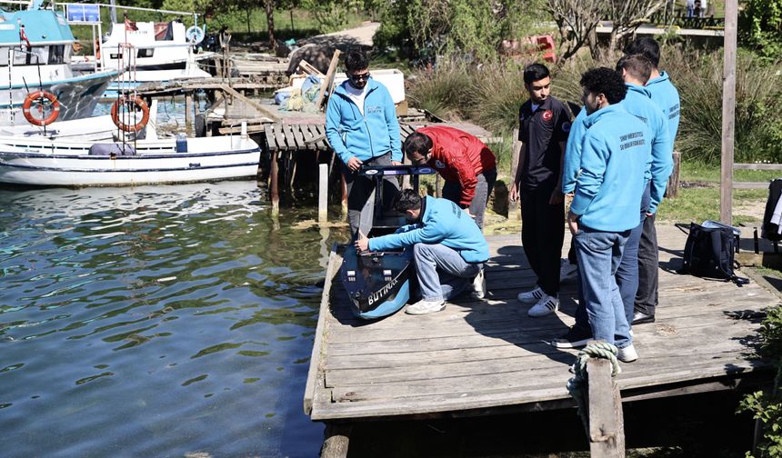Üniversite öğrencilerince tasarlanan insansız deniz aracı Güney Kore'de yarışacak